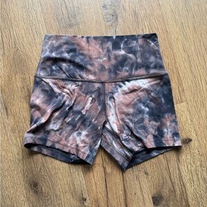 lululemon High Rise Align Shorts Size 6 Diamond Dye